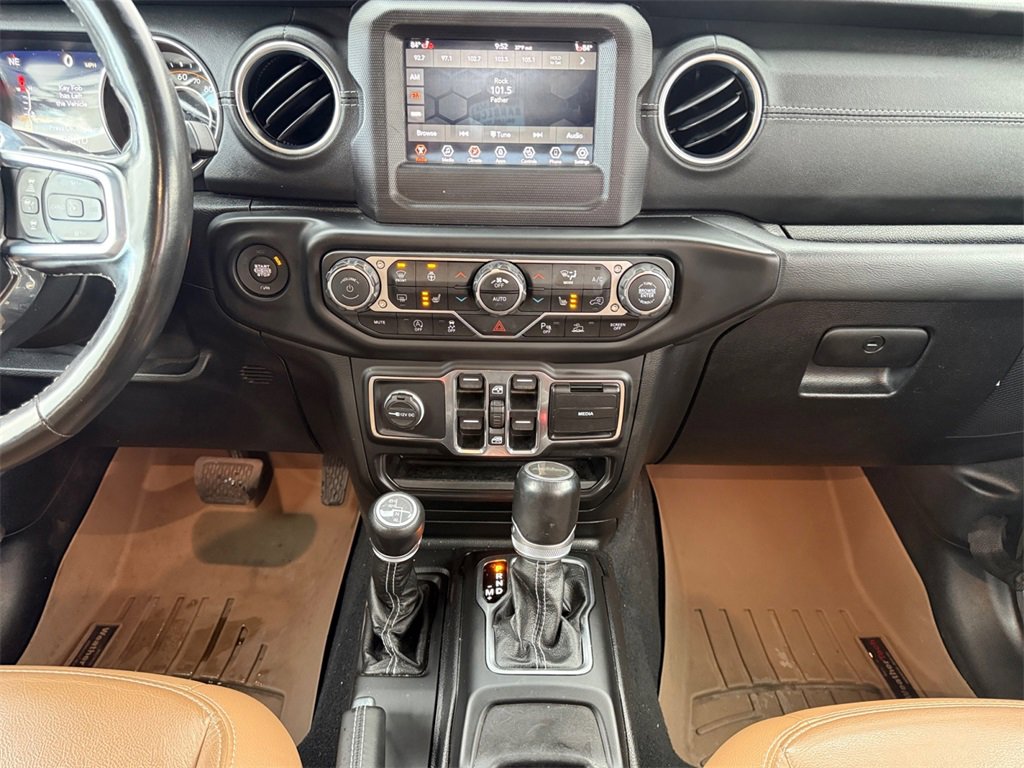 Used 2020 Jeep Gladiator Overland w/ LED Lighting Group image 11