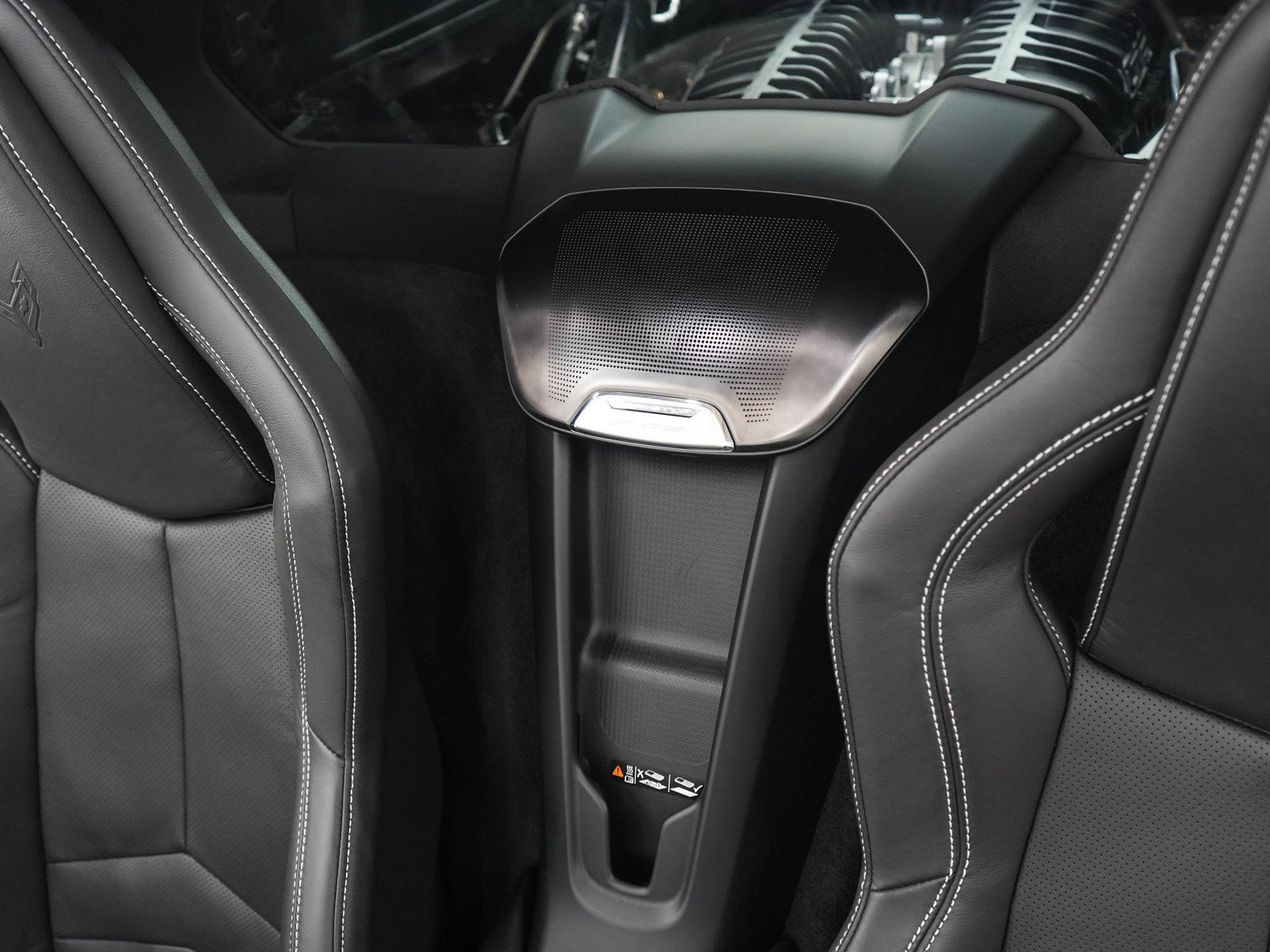 Used 2025 Chevrolet Corvette Z06 w/ Stealth Interior Trim Package RWD image 33
