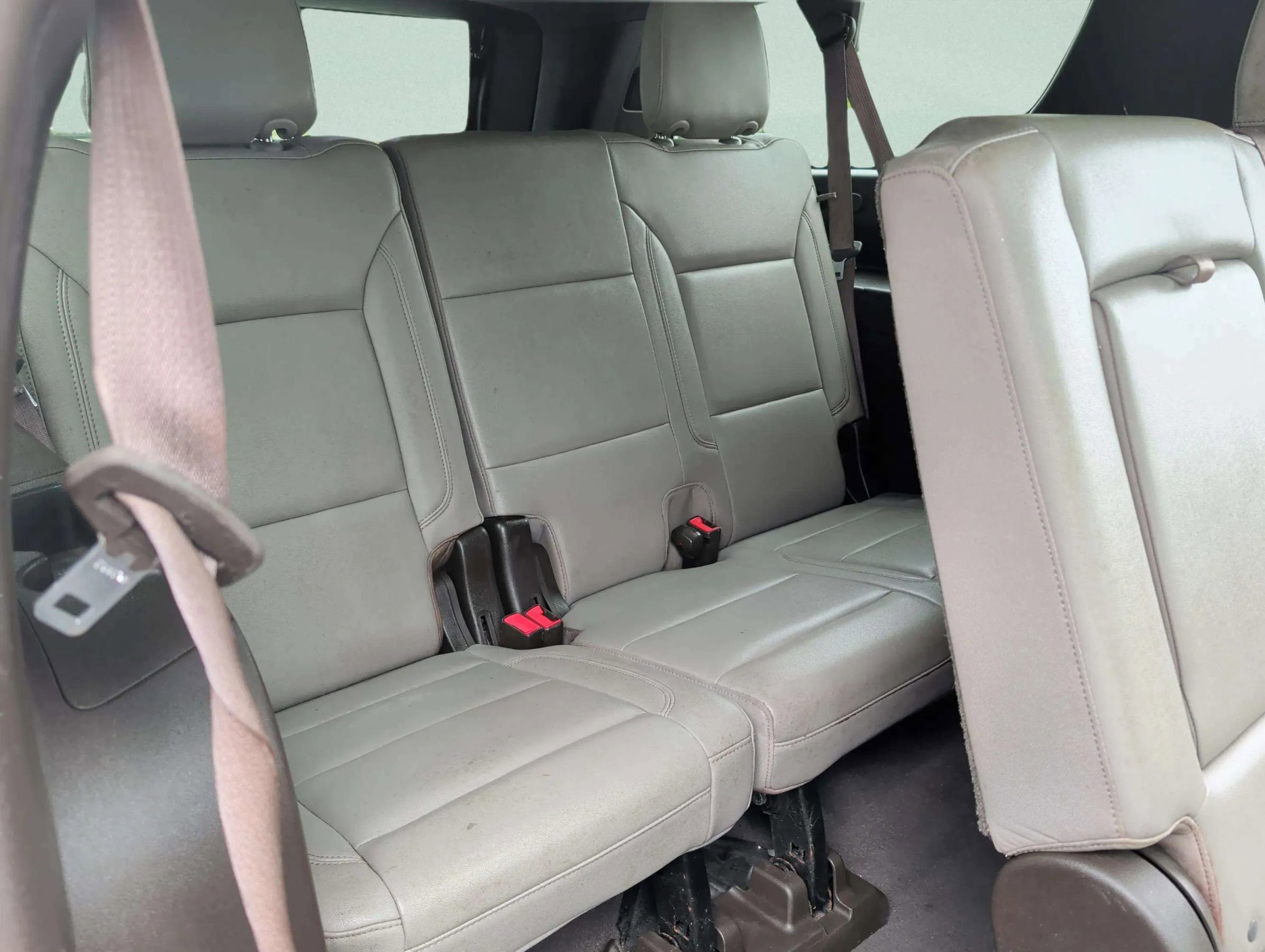 Used 2021 Chevrolet Suburban LT RWD image 34