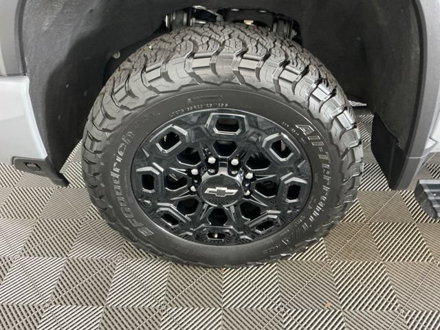 Used 2024 Chevrolet Silverado 3500 LTZ w/ LTZ Plus Package AWD/4WD image 31