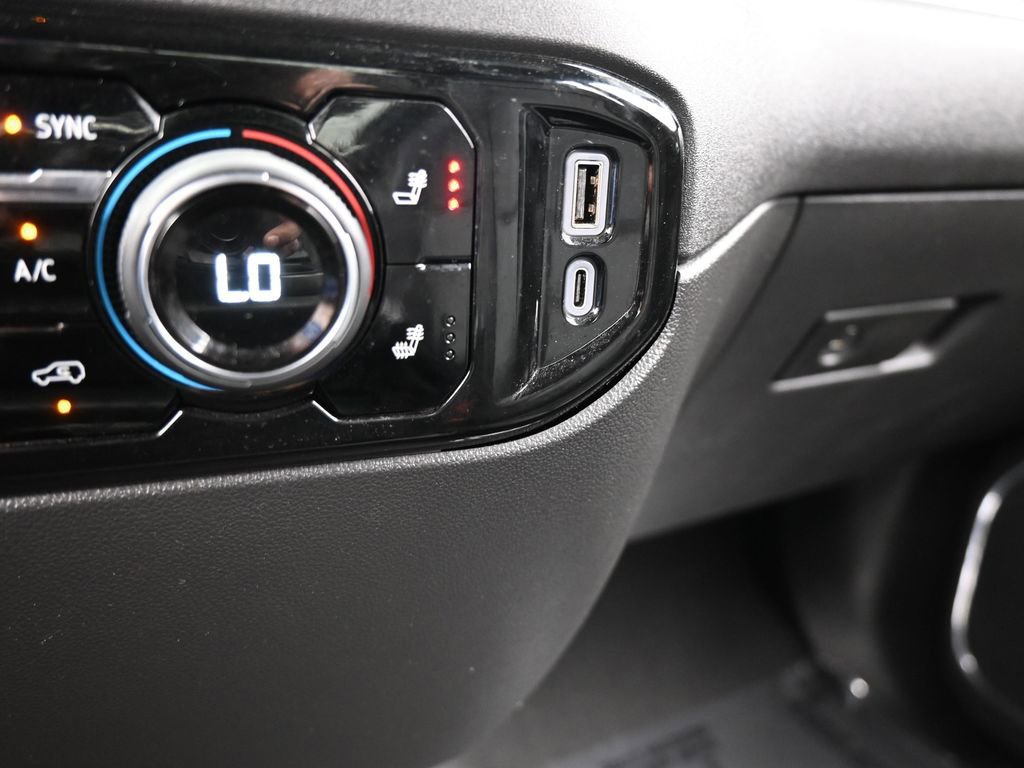 Used 2023 Chevrolet Silverado 1500 LT image 24