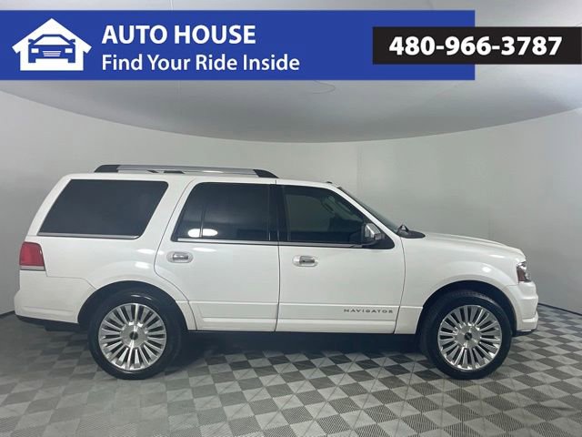 Used 2015 Lincoln Navigator 4WD w/ Equipment Group 101A Reserve image 4