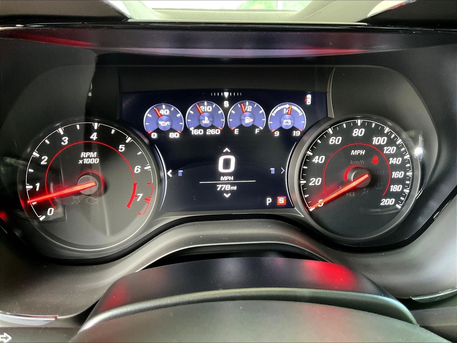 Used 2019 Chevrolet Camaro SS RWD image 12
