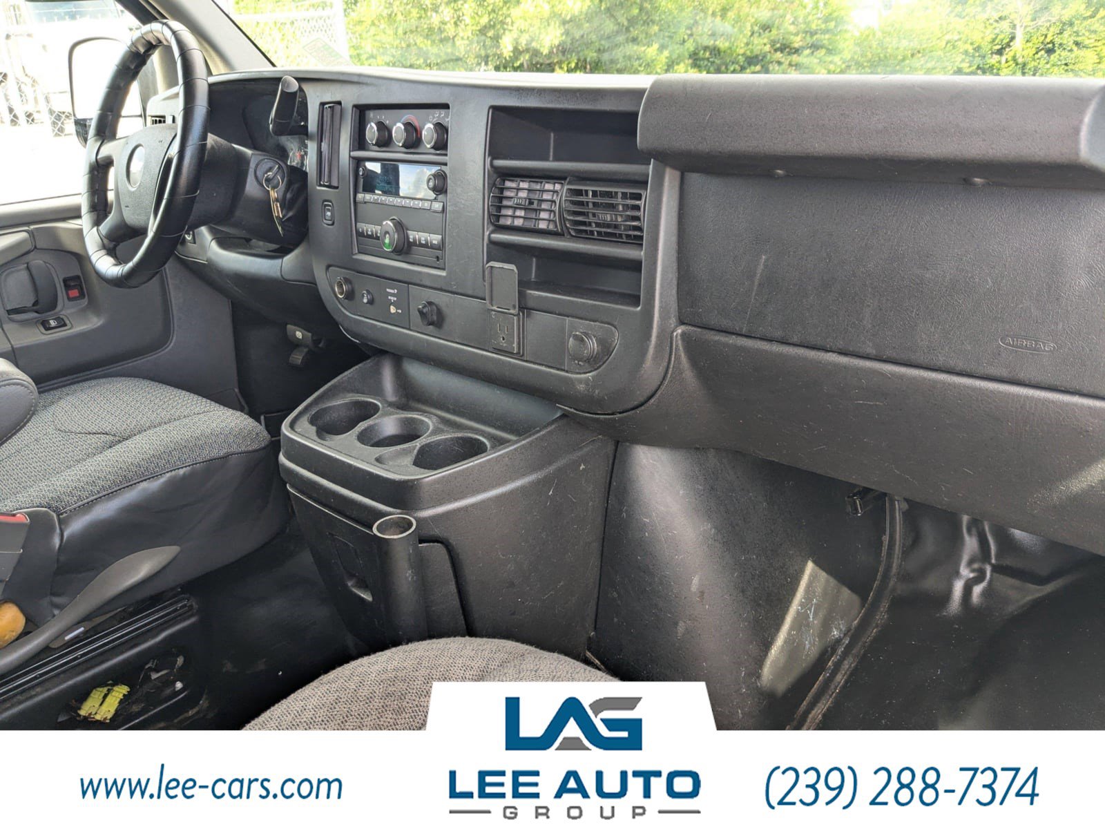 Used 2015 Chevrolet Express 2500 image 15