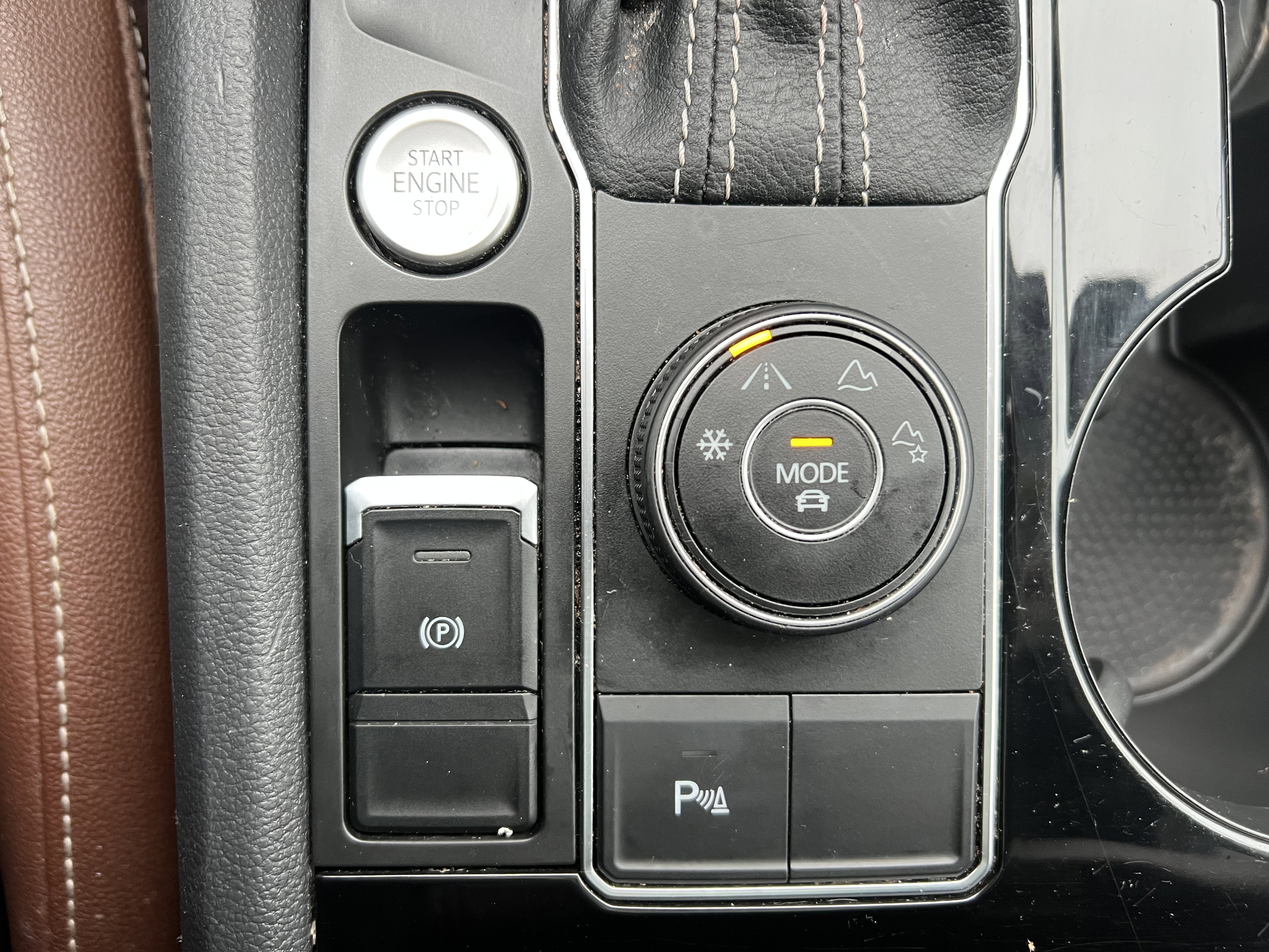 Used 2021 Volkswagen Atlas SEL image 29