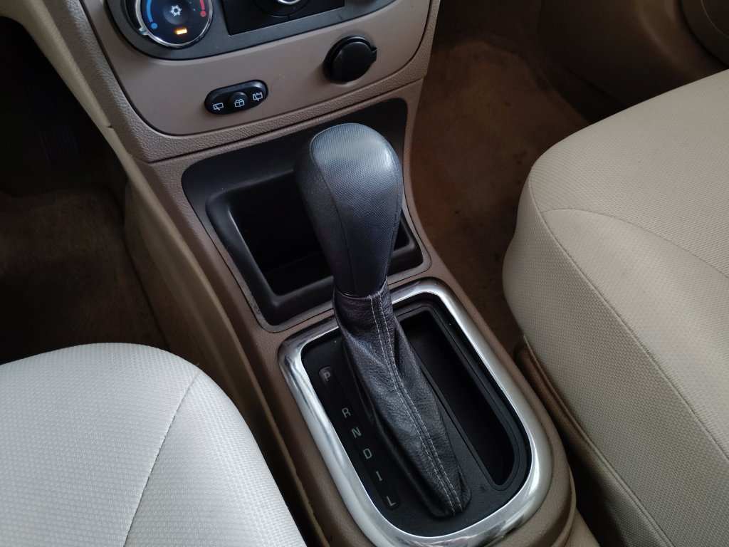 Used 2009 Chevrolet HHR LS FWD image 31