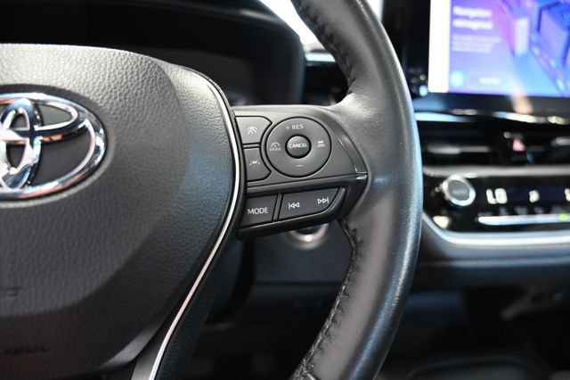 Used 2023 Toyota Corolla SE w/ SE Premium Package FWD image 26