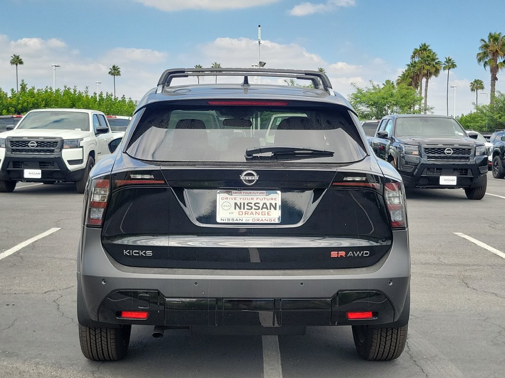 New 2026 Nissan Kicks SR w/ Cold Weather Package AWD/4WD image 4