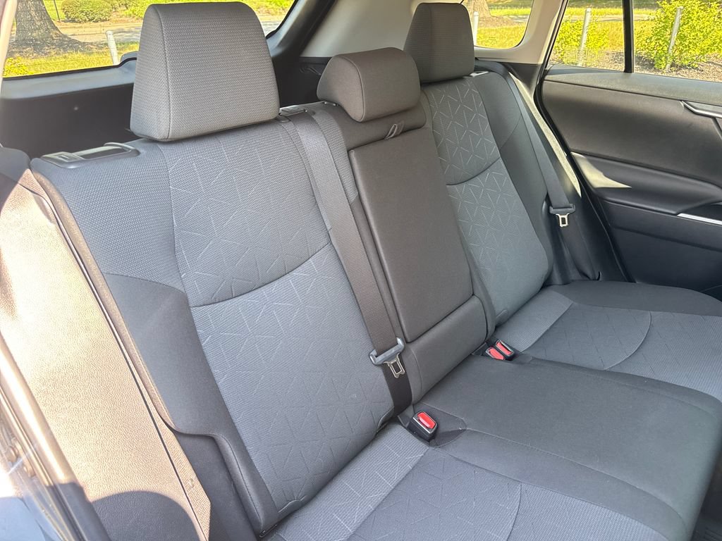 Used 2024 Toyota RAV4 XLE FWD image 34