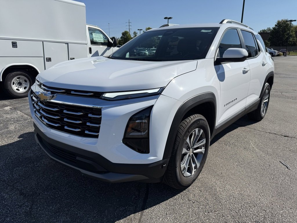 New 2025 Chevrolet Equinox LT w/ Convenience Package II image 3
