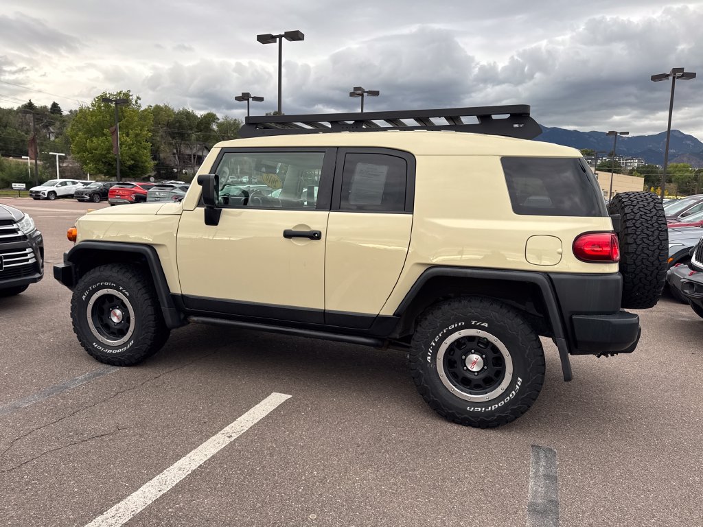 Used 2010 Toyota FJ Cruiser 4WD image 17