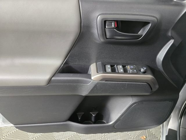Used 2023 Toyota Tacoma SR5 w/ Technology Package AWD/4WD image 24