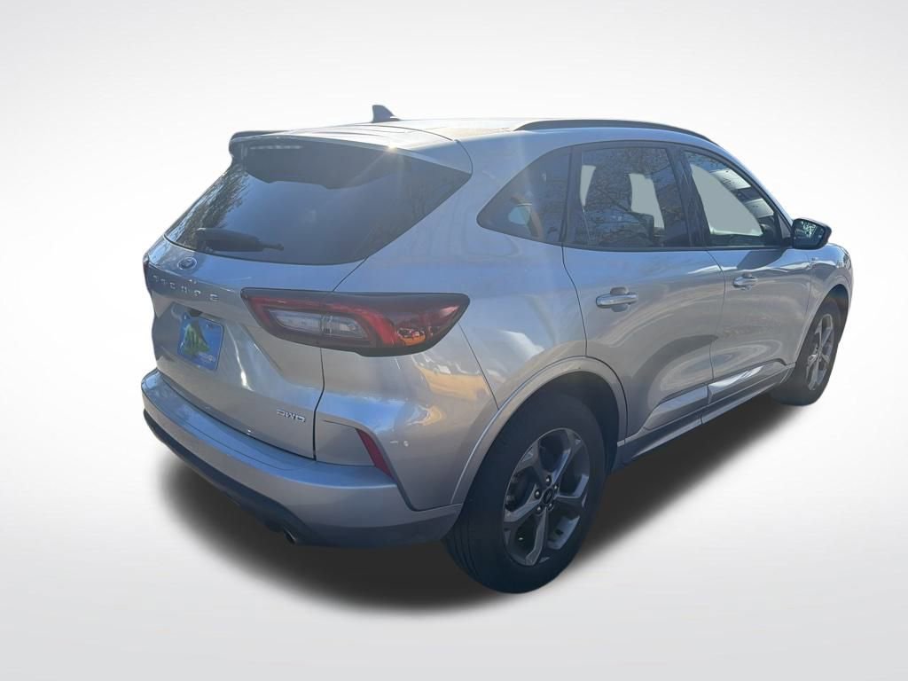 Used 2023 Ford Escape ST-Line image 5