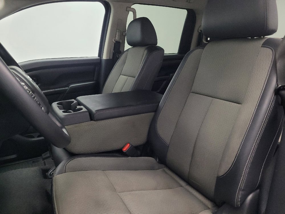 Used 2020 Nissan Titan S w/ S Utility Package image 17