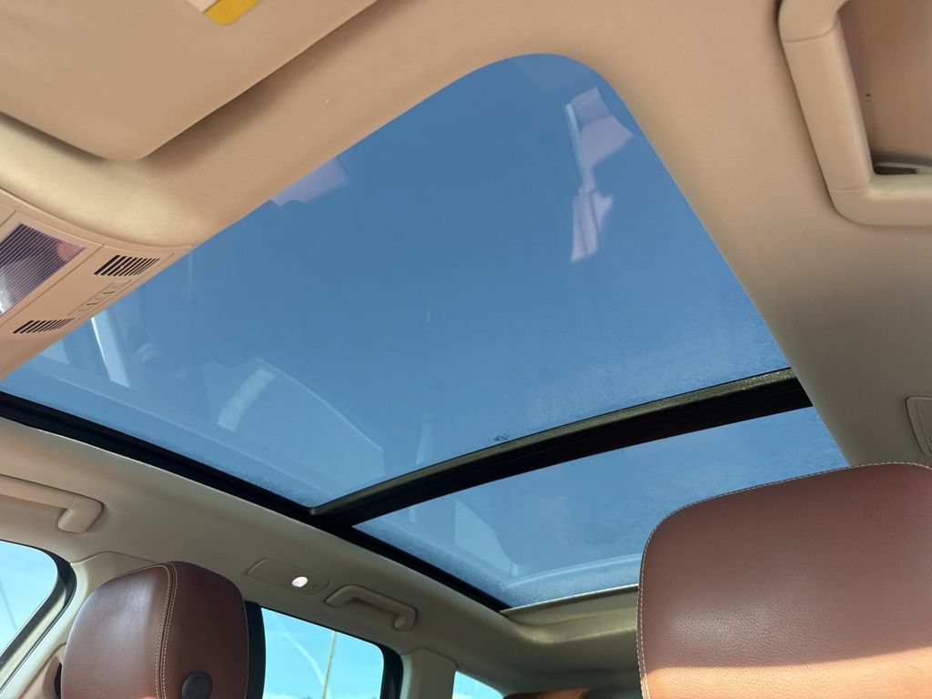 Used 2015 Volkswagen Touareg VR6 AWD/4WD image 19