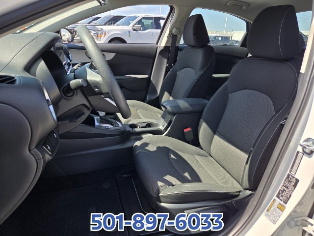 Used 2024 Kia Forte LXS FWD image 9