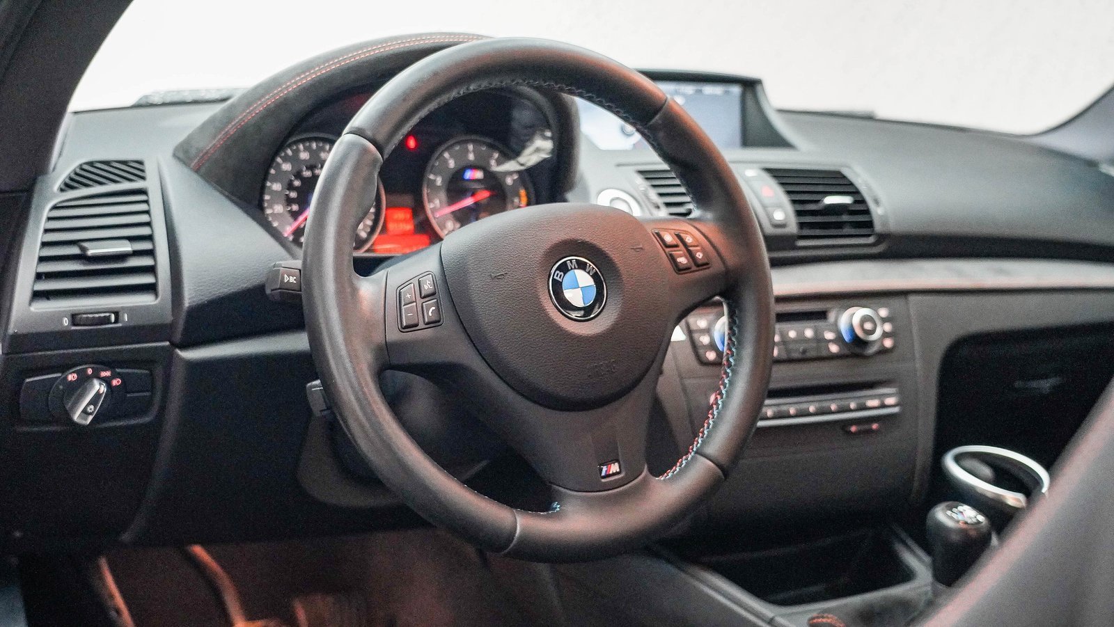 Used 2011 BMW 1 Series M image 15