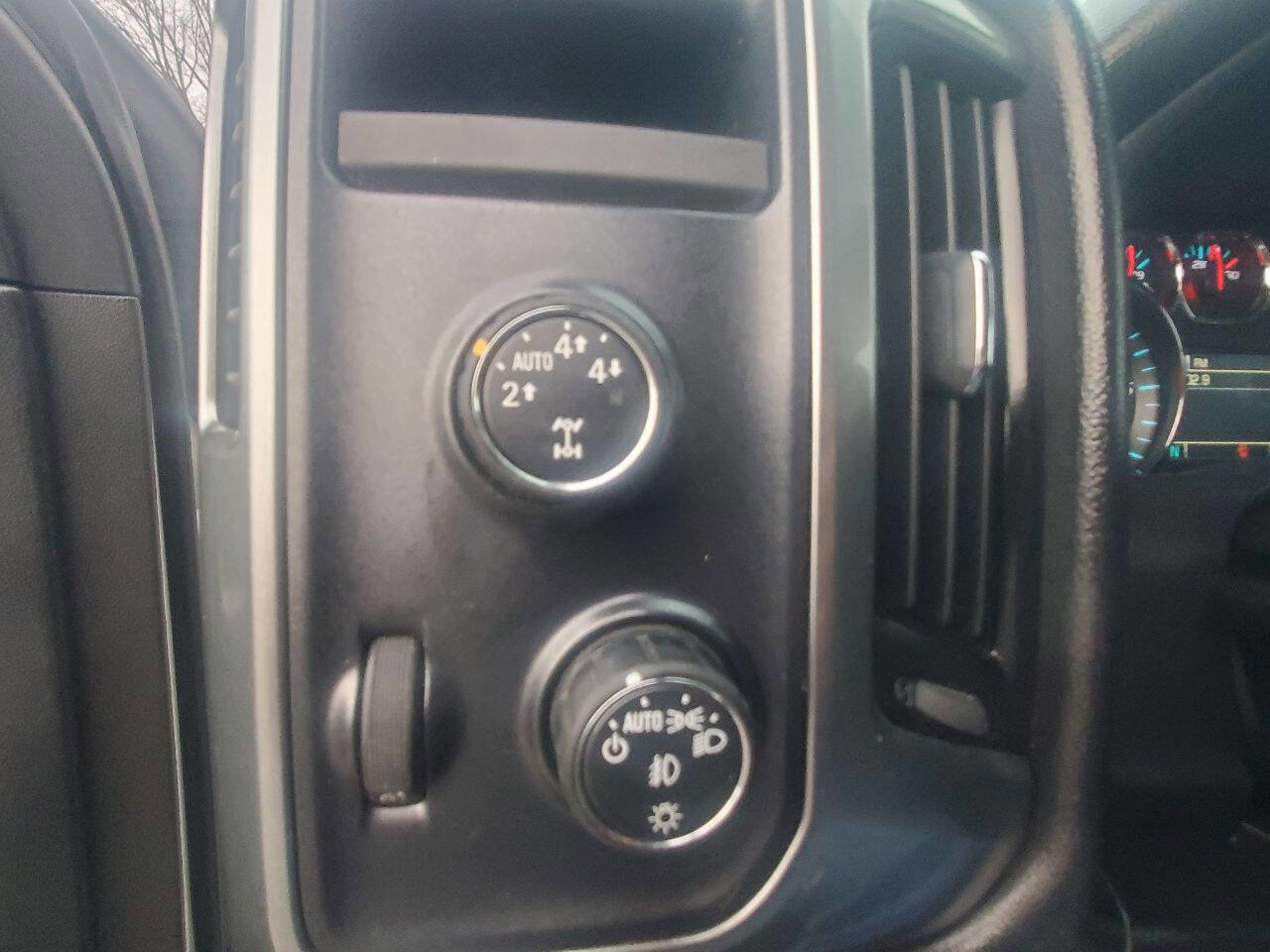 Used 2015 Chevrolet Silverado 1500 LT w/ All Star Edition image 23