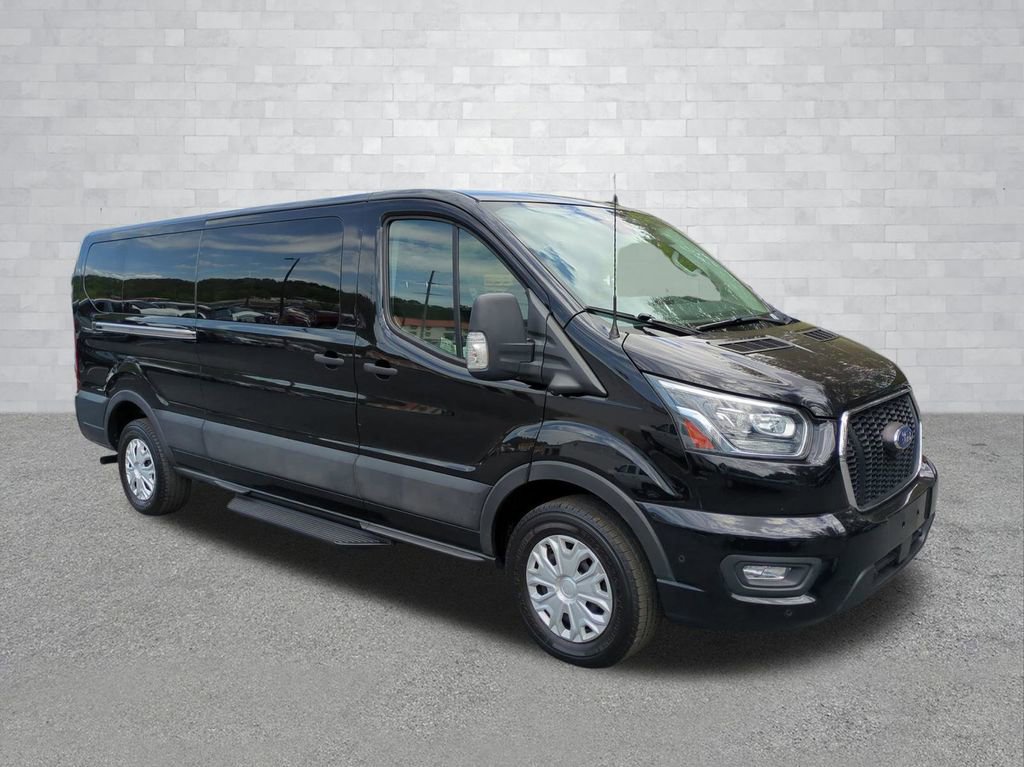 Used 2023 Ford Transit 350 XLT image 2
