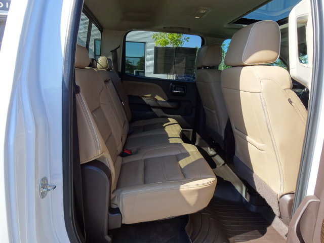 Used 2019 GMC Sierra 2500 Denali w/ Duramax Plus Package AWD/4WD image 18