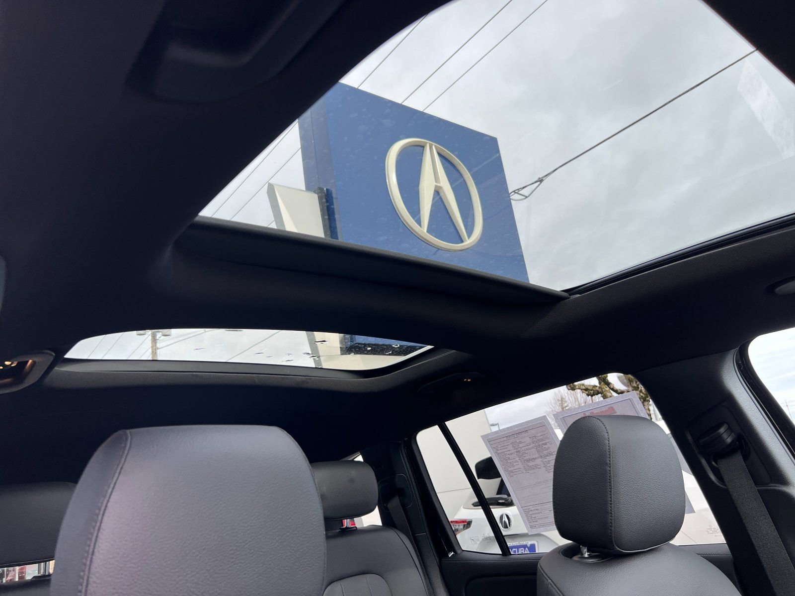 Used 2024 Mercedes-Benz GLB 250 4MATIC image 14