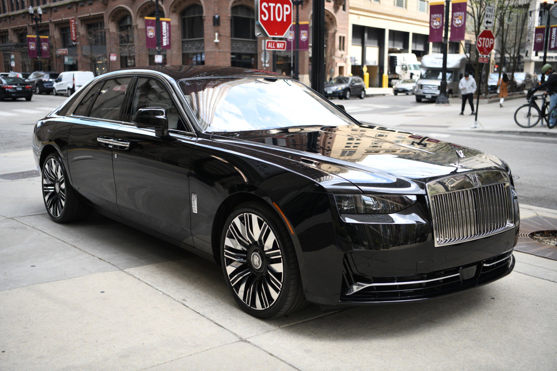 New 2025 Rolls-Royce Ghost image 3