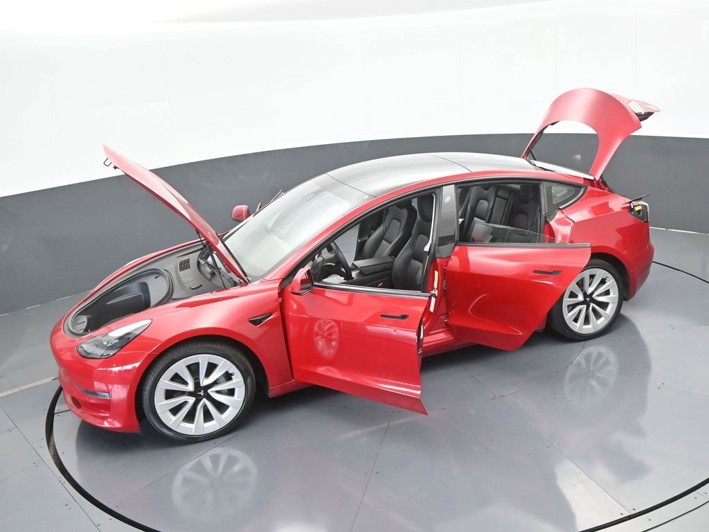 Used 2022 Tesla Model 3 Standard Range image 61