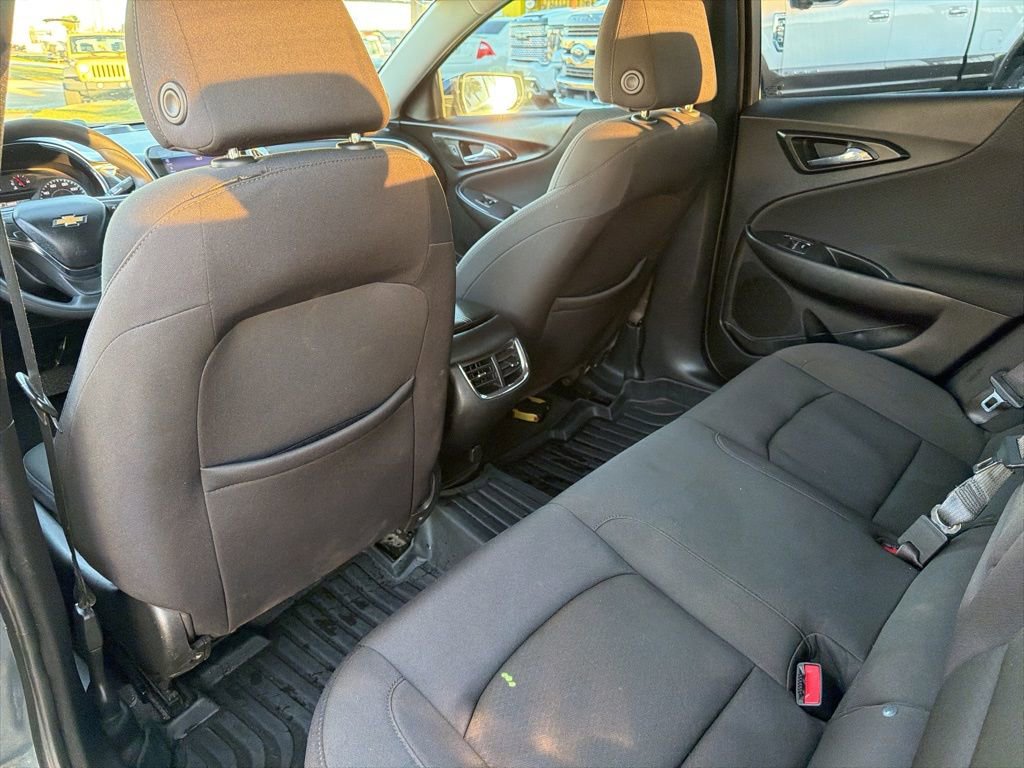 Used 2021 Chevrolet Malibu LT FWD image 12