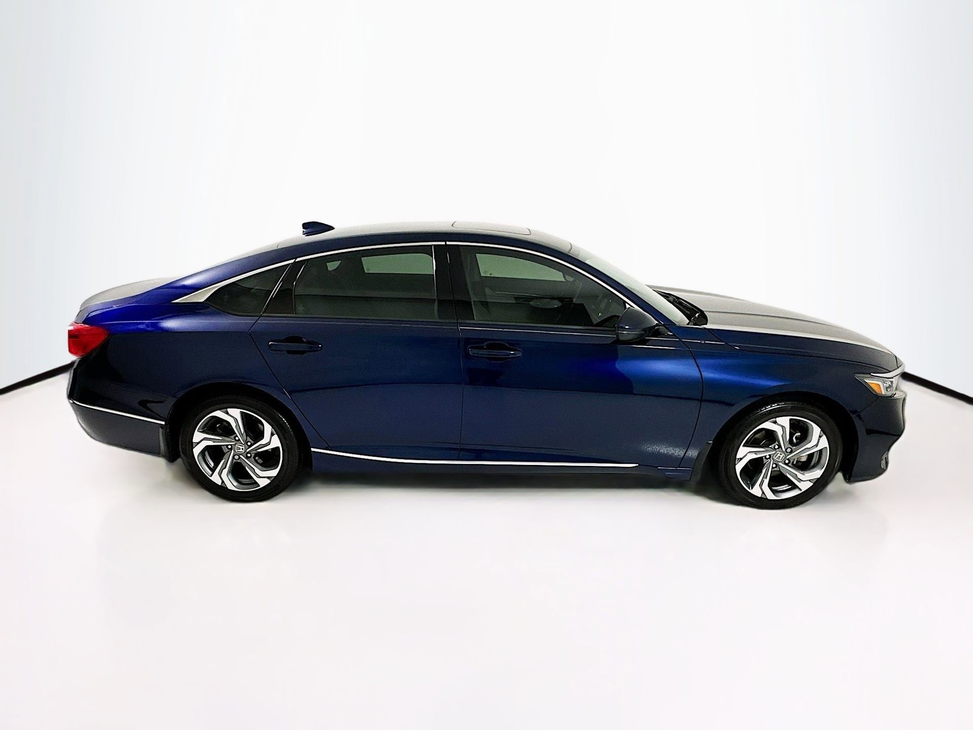 Used 2020 Honda Accord EX-L image 9
