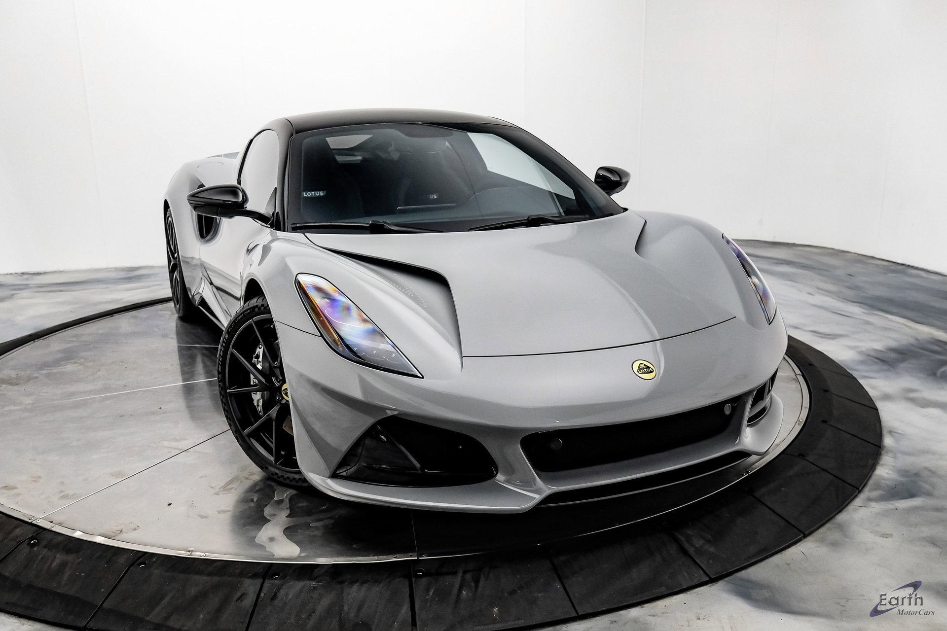 Used 2024 Lotus Emira First Edition image 22