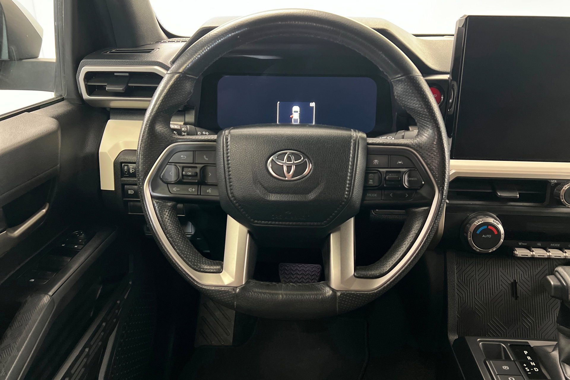 Used 2024 Toyota Tacoma TRD Off-Road AWD/4WD image 13