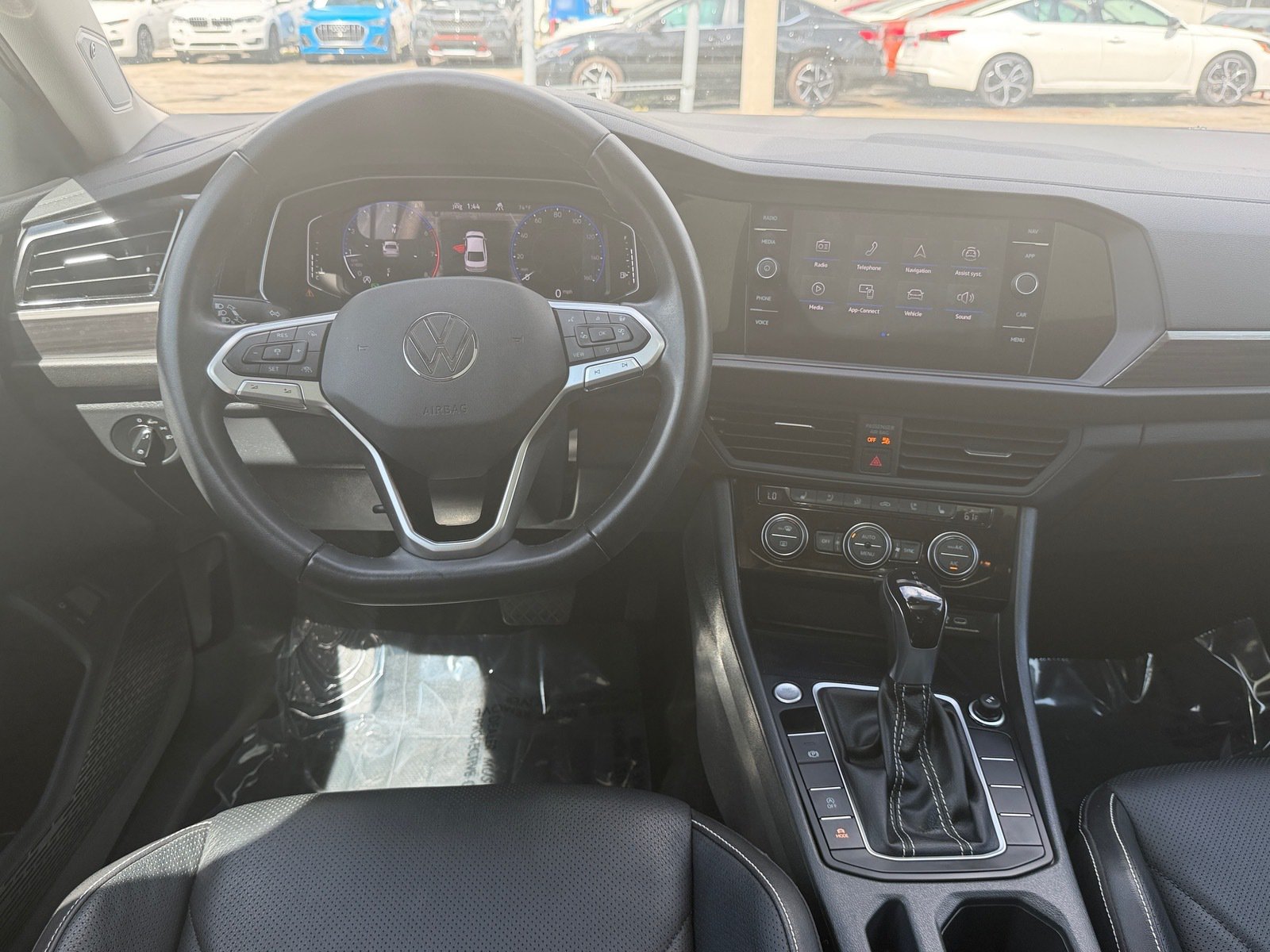 Used 2024 Volkswagen Jetta SEL FWD image 17