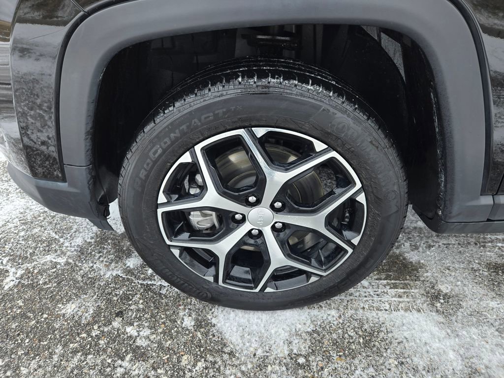 Used 2024 Jeep Compass Limited image 11