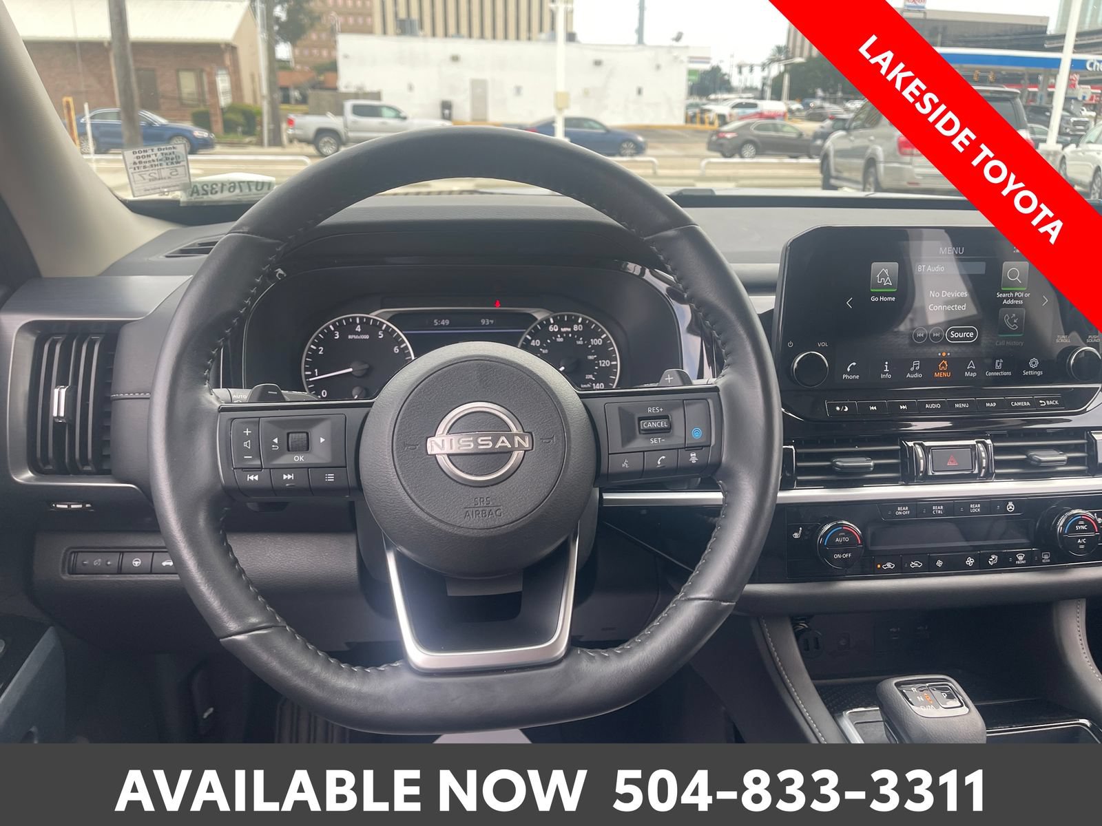 Used 2024 Nissan Pathfinder SL FWD image 23
