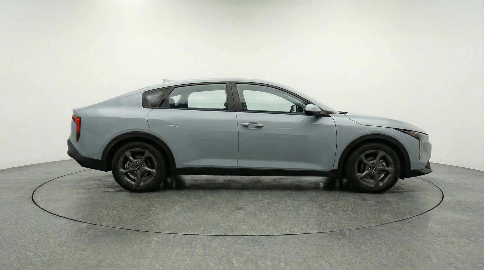 Used 2025 Kia K4 LXS image 11