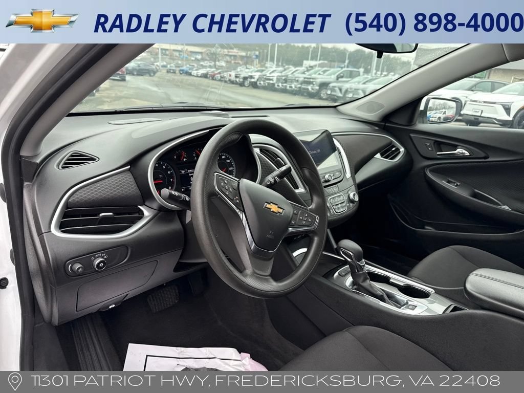 Used 2024 Chevrolet Malibu LT FWD image 4