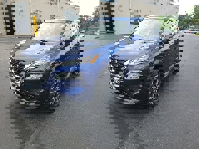 Used 2021 Nissan Rogue SV