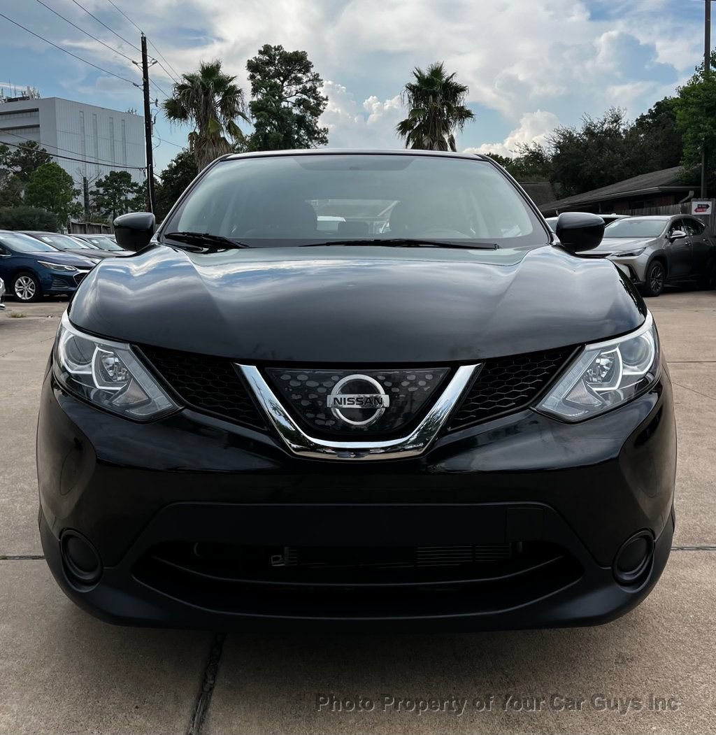 Used 2018 Nissan Rogue Sport S w/ S Appearance Package AWD/4WD image 2