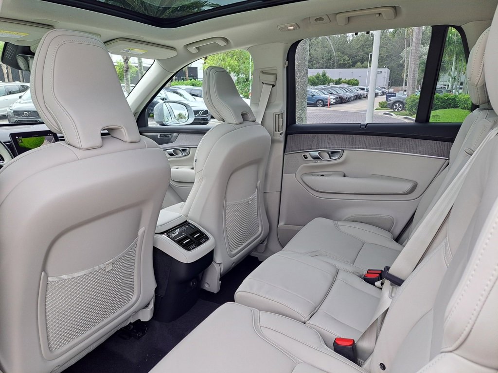 New 2026 Volvo XC90 B6 Ultra image 5