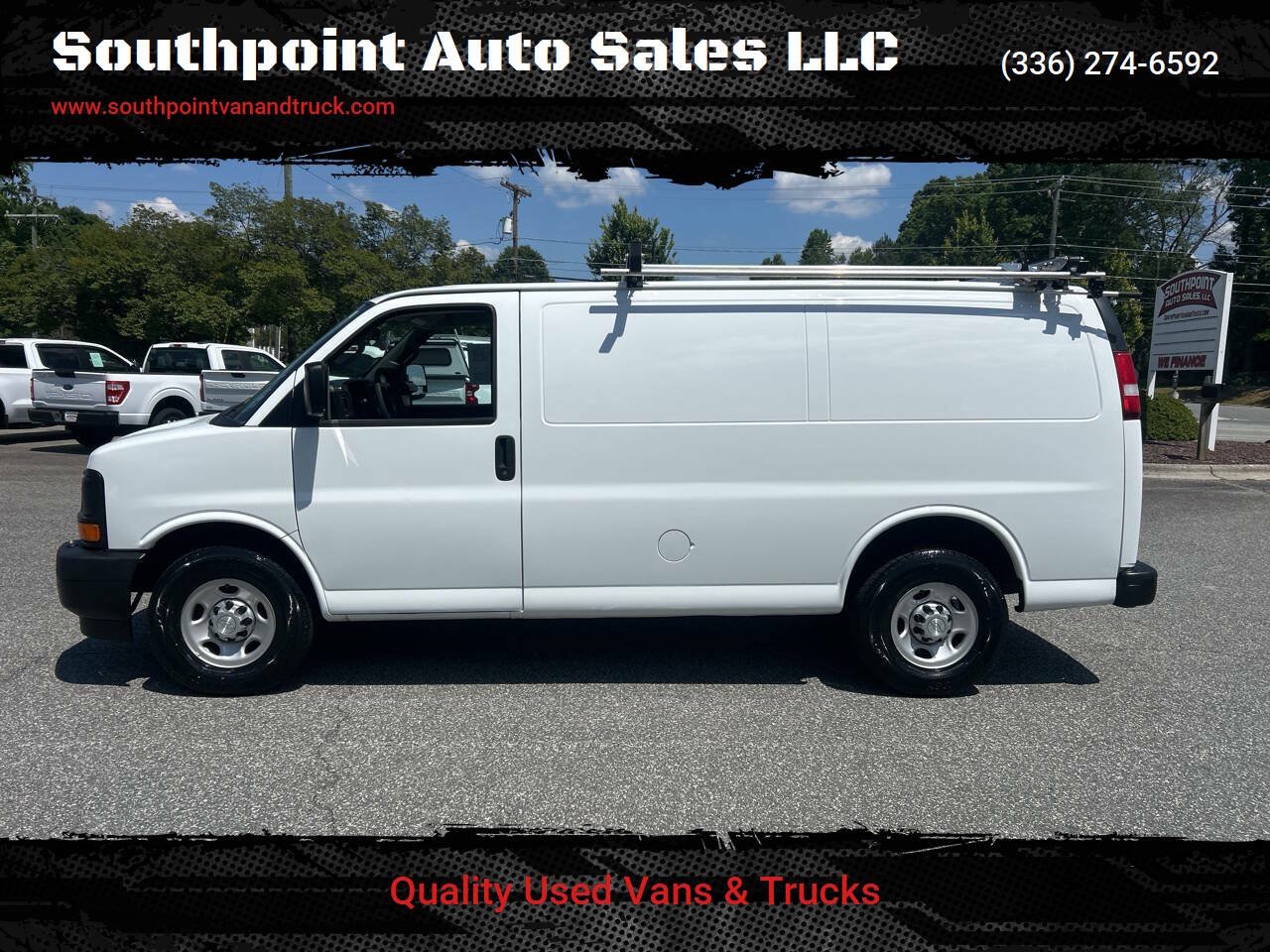 Used 2017 Chevrolet Express 2500 RWD image 1