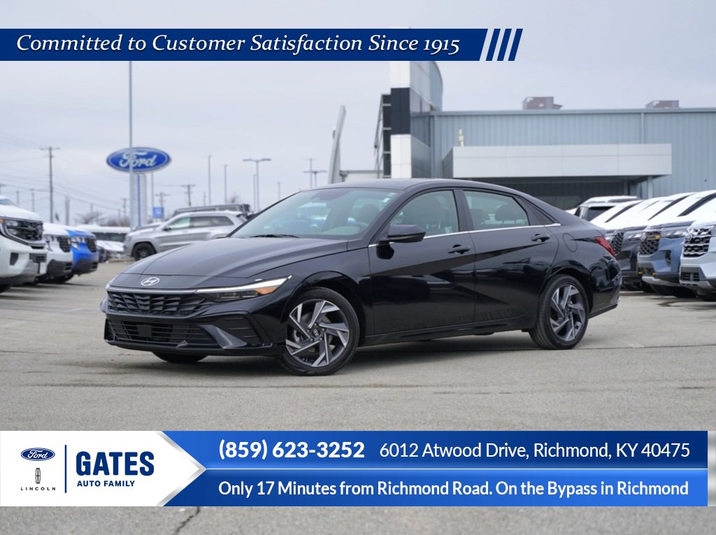 Used 2025 Hyundai Elantra SEL