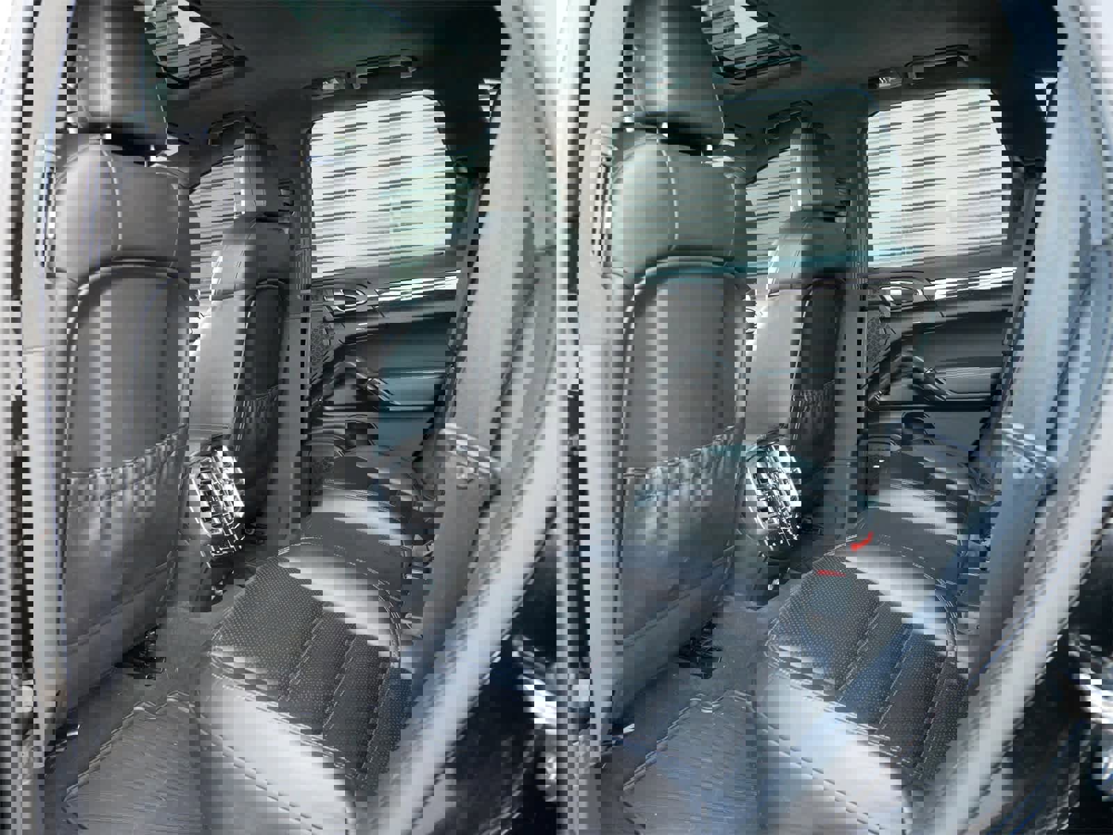 Used 2014 Porsche Cayenne Turbo image 10