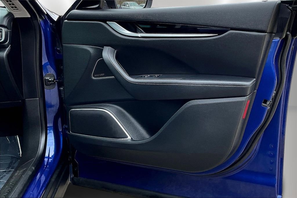 Used 2019 Maserati Levante image 26