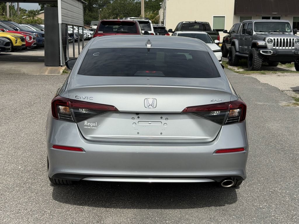 Used 2025 Honda Civic Sport image 6