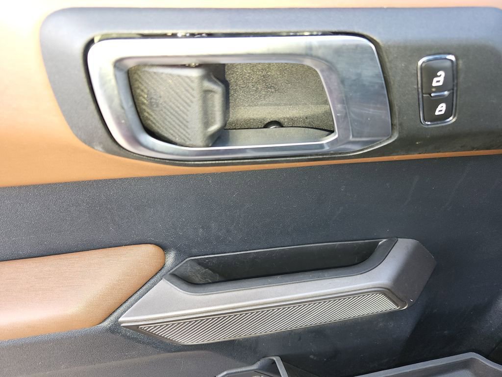 Used 2023 Ford Bronco Outer Banks image 31