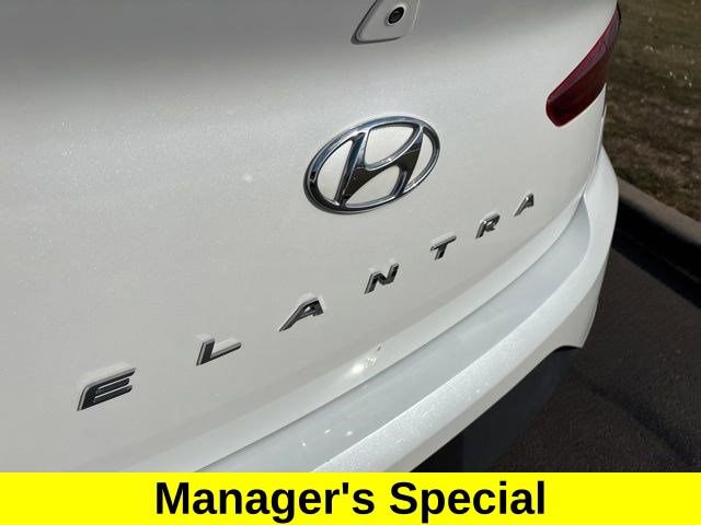Used 2019 Hyundai Elantra SE w/ Cargo Package image 45