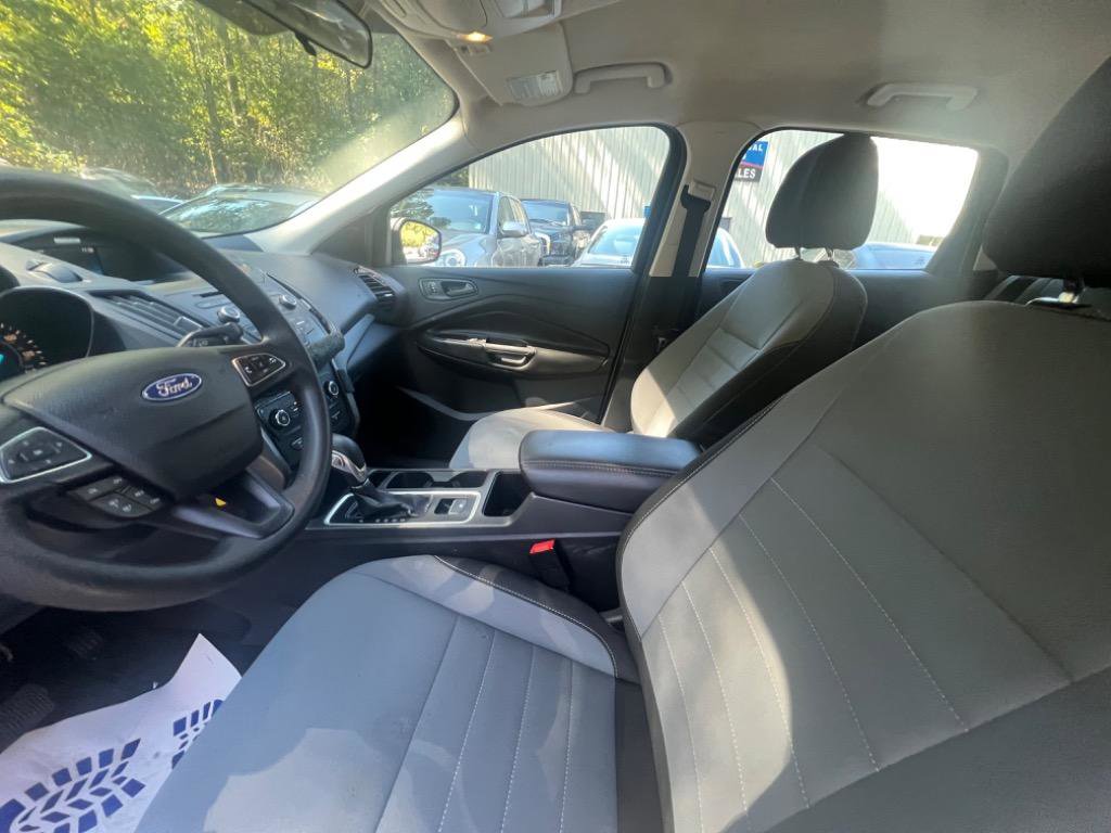 Used 2017 Ford Escape S image 9