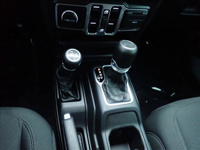 Used 2023 Jeep Wrangler Unlimited w/ 8.4" Radio Group image 19