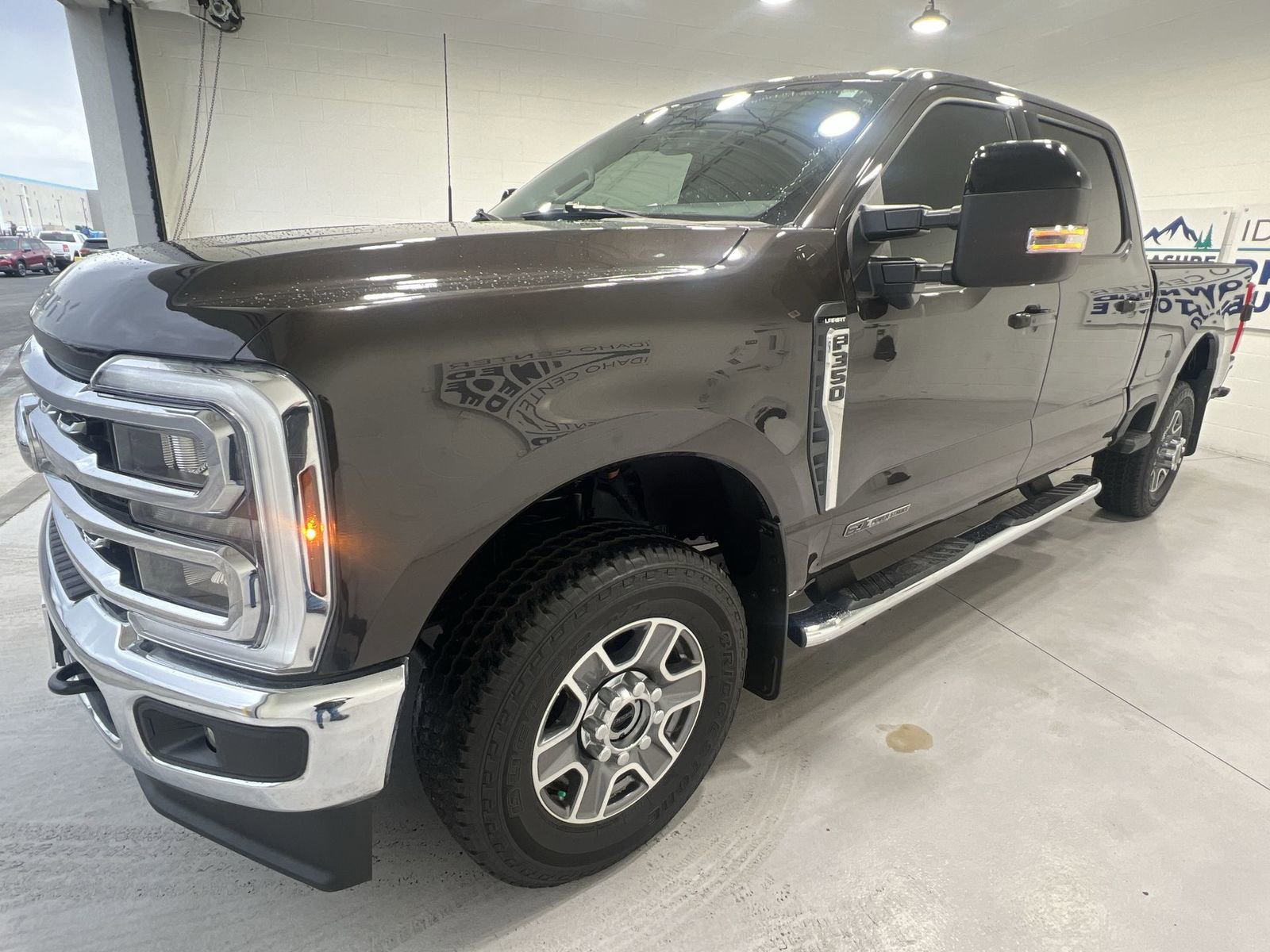 Used 2025 Ford F350 Lariat AWD/4WD image 4