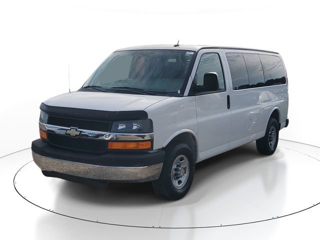 Used 2015 Chevrolet Express 2500 LT w/ LT Preferred Equipment Group RWD image 2